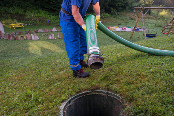 Sewage Worker in Kenya